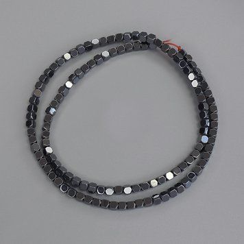 Бусины Гематит кубик 3х3мм+- на леске L-40см+- 8749 фото
