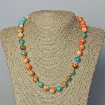 Украшения из имитаций камней